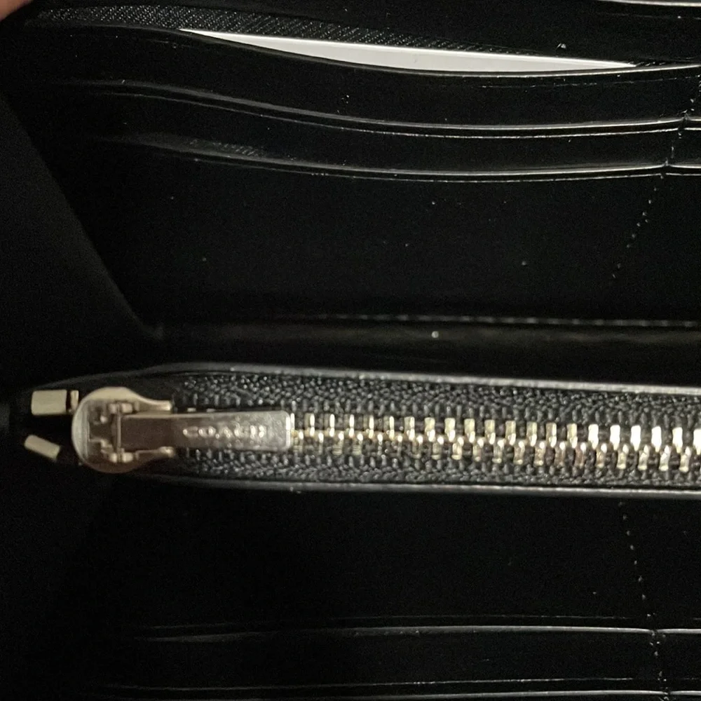 Coach Wallet - Picture 6 of 10
